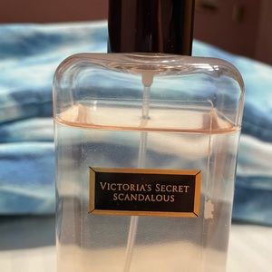 Victoria secrets scandalous body mist